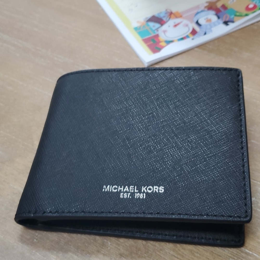 MICHAEL KORS Mens Slim Bifold Wallet NWT Black